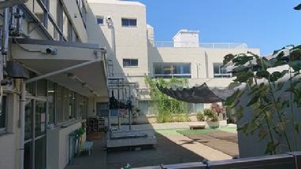 周辺環境:海神第二保育園(遊びや共同生活を通じて、思いやりのある優しい心を育む園)