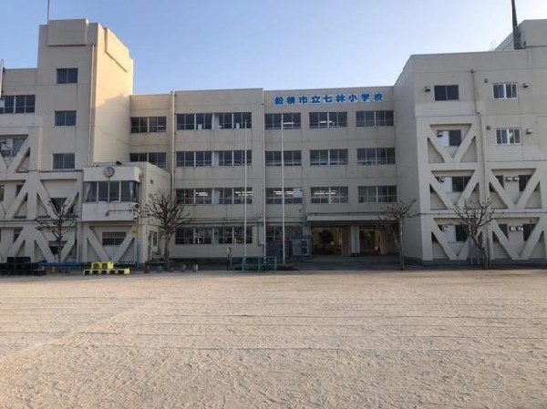 周辺環境:船橋市立七林中学校