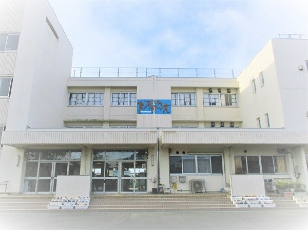 周辺環境:浦安市立見明川小学校
