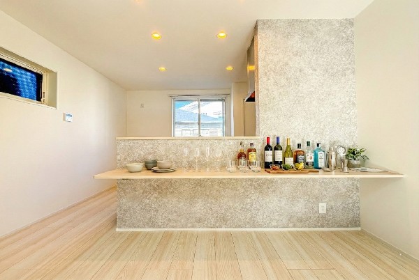 画像はCGで作成しており、実際に現地に家具はおかれておりません。また価格に家具は含まれておりません。