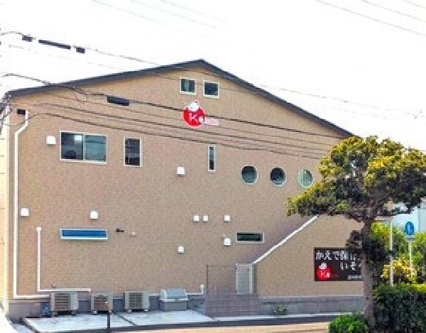 周辺環境:美浜区かえで保育園いそべ　(2家族のような温かい眼差しで、日々の成長を細やかに追う園)