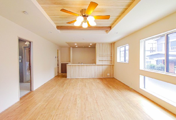 リビングダイニング