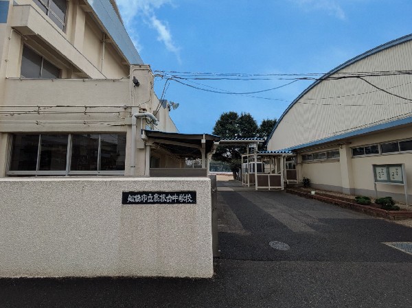 周辺環境:船橋市立高根台中学校　(自分で決めて行動する力を、ゆっくりと信じて育てる学校)