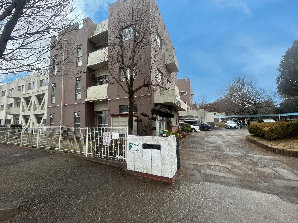 周辺環境:東習志野小学校(自分の足元をしっかりと見つめ、着実に歩みを進める学校)