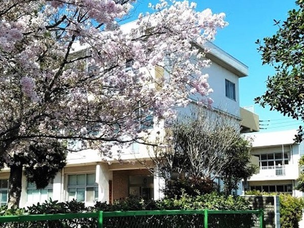 周辺環境:千葉市立磯辺中学校(先生の優しい言葉が、学びのやる気をそっと支えてくれる学校)