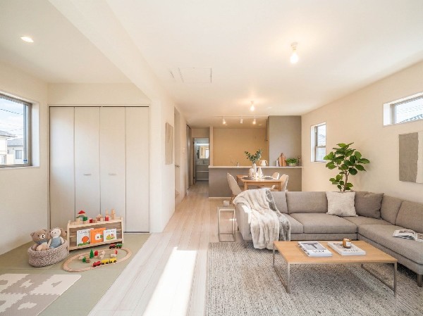 本画像はCGで作成しており、実際に現地に家具はおかれておりません。また価格に家具は含まれておりません。