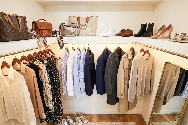 ウォークインクローゼット※本画像はCGで作成しており、実際に現地に家具はおかれておりません。また価格に家具は含まれておりません