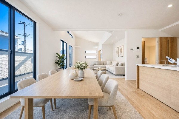 リビング※本画像はCGで作成しており、実際に現地に家具はおかれておりません。また価格に家具は含まれておりません