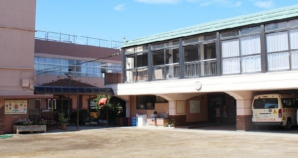 周辺環境:認定こども園 稲毛すみれ幼稚園(多彩な個性が集う中で、それぞれの輝きを尊重し支える園)