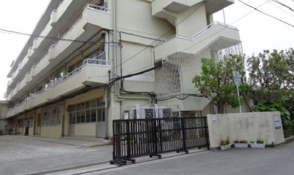 周辺環境:市川市立第四中学校