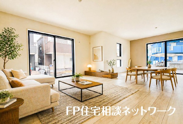 リビングダイニング　本画像はCGで作成しており、実際に現地に家具はおかれておりません。また価格に家具は含まれておりません。