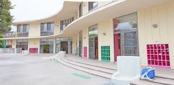 周辺環境:勝田台幼稚園　(「健康で明るく、心豊かな子」の育成を目指す、地域に根差した私立幼稚園です。)