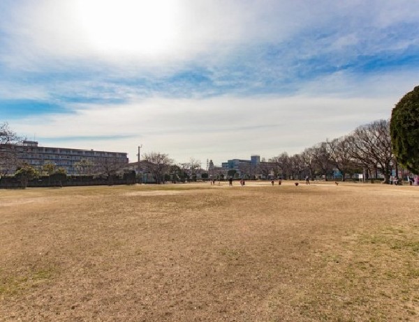 周辺環境:行徳駅前公園