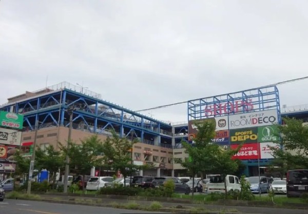 周辺環境:ショップス　市川