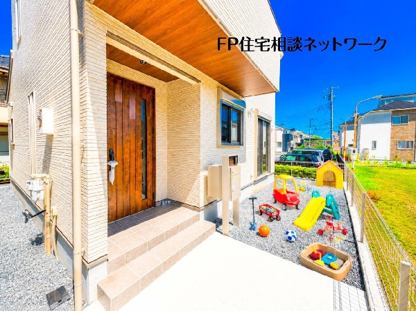 外観:（本画像はCGで作成しており、実際に現地に家具はおかれておりません。また価格に家具は含まれておりません）
