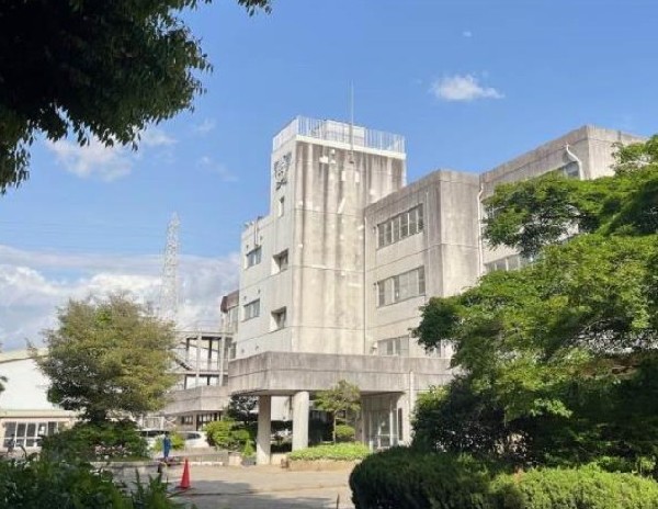 周辺環境:八千代市立高津中学校