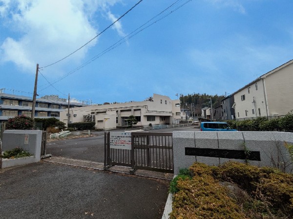 周辺環境:船橋市立旭中学校(75　疑問をとことん考え、自分の答えを見つける楽しさを知る学校)